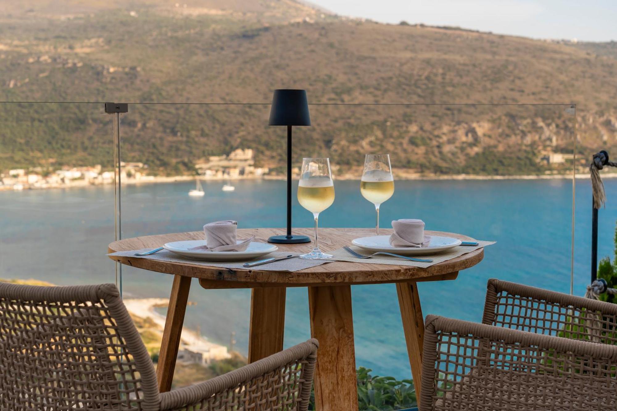 Manifest Boutique Hotel Итилон Экстерьер фото